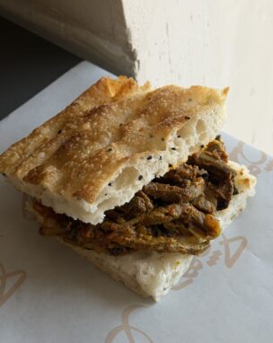 ساندویچ دوپیازه جگر گوسفندی